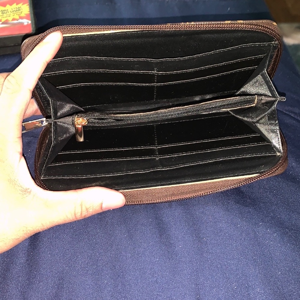 Woman Brown wallet - Picture 6 of 6